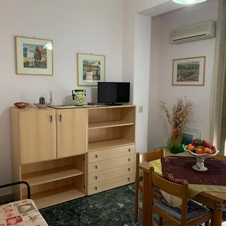 Terrazza Vicino Al Mare Apartment *